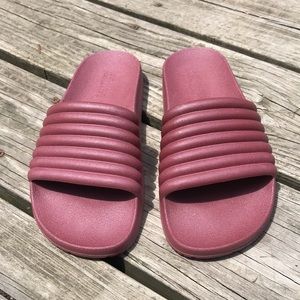 LIKE NEW Girlfriend Collective Fig Reslide Size 6